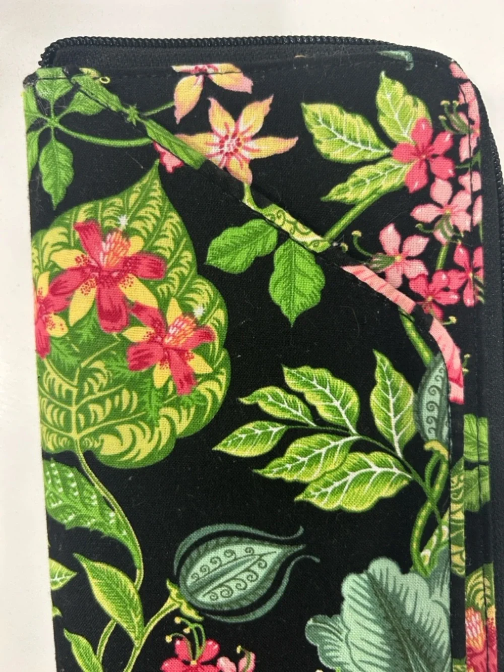 Vera Bradley Botanica 2007 Zip Around Wallet Black Pink Floral Organizer NWOT
